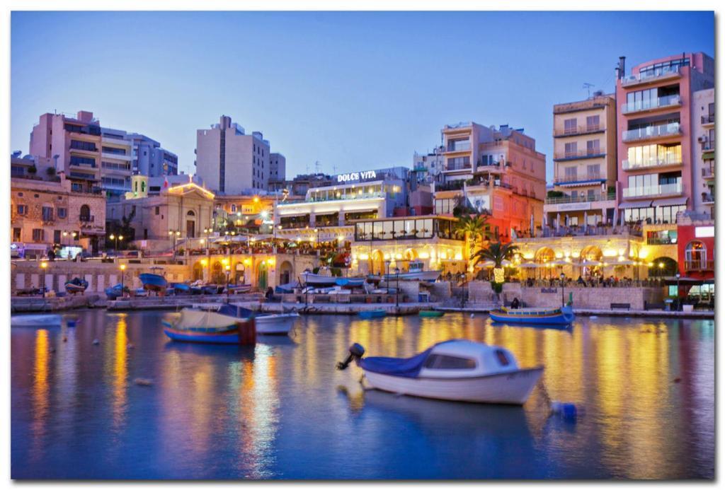 Deluxe Apartment With Valletta And Harbour Views Sliema Exterior foto