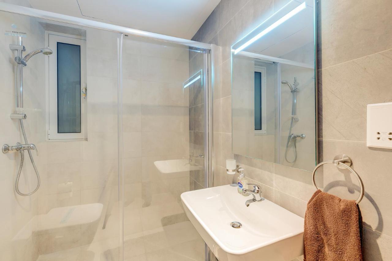 Deluxe Apartment With Valletta And Harbour Views Sliema Exterior foto
